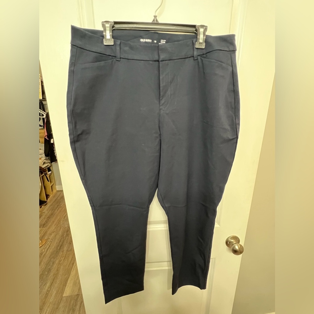 Old Navy - High Rise Navy Pixie Pants